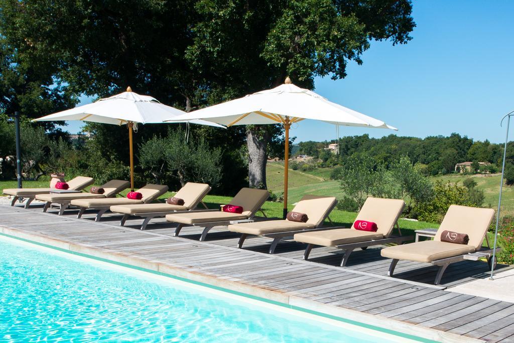 Chambres D'hotes Domaine De Nazere Bed & Breakfast Avezan